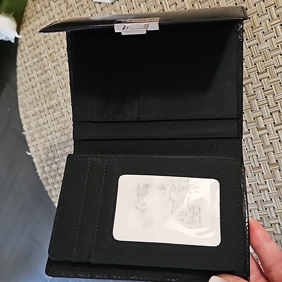 Wallet - Picture 3 of 5